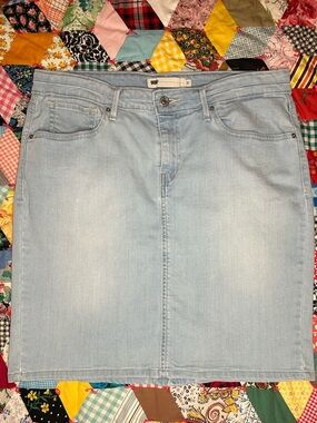 Levi's Light Blue Denim Stretchy Mid-length Jean skirt
